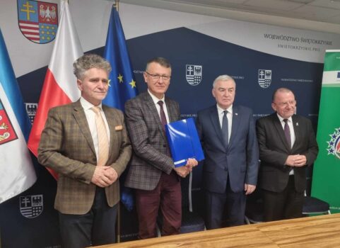Podpisanie umowy o dofinansowanie przebudowy pomieszczeń na klub wiejski w Trębowcu