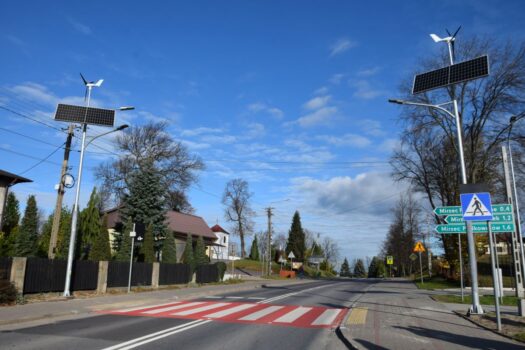 Nowe przejście dla pieszych w ciągu drogi wojewódzkiej 744 w Mircu