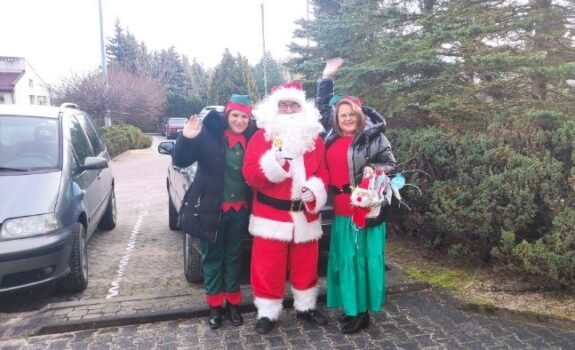 Mikołaj i elfy z GOPS w Mircu