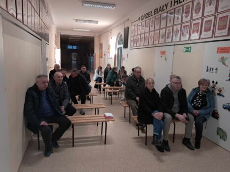 Mieszkańcy obecni na zebraniu zdecydowali o zmianie przeznaczenia środków z funduszu sołeckiego na 2024 roku.